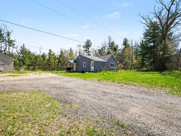 $250,000 | 8168 Holton Road, Holton, MI 49425