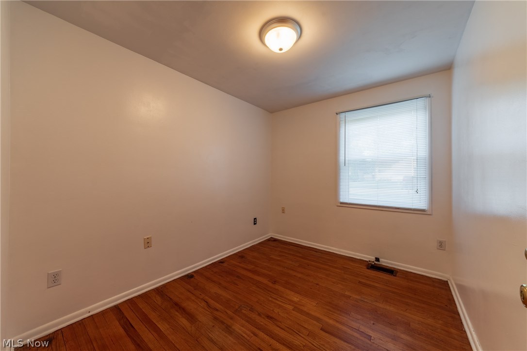 858 Quentin Road Eastlake, OH 44095 - Photo 20 of 28 Gallery Image 20