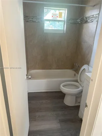 $3,500 | 3268 Southwest 25th Street, Unit 3268, Miami, FL 33133