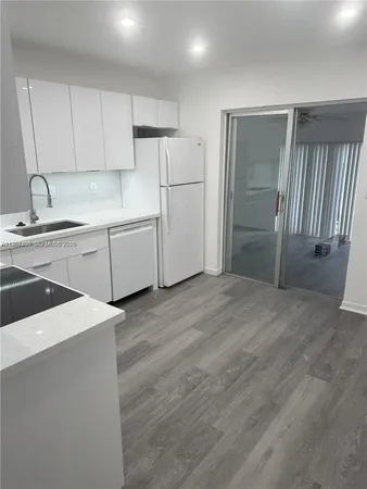 $3,500 | 3268 Southwest 25th Street, Unit 3268, Miami, FL 33133