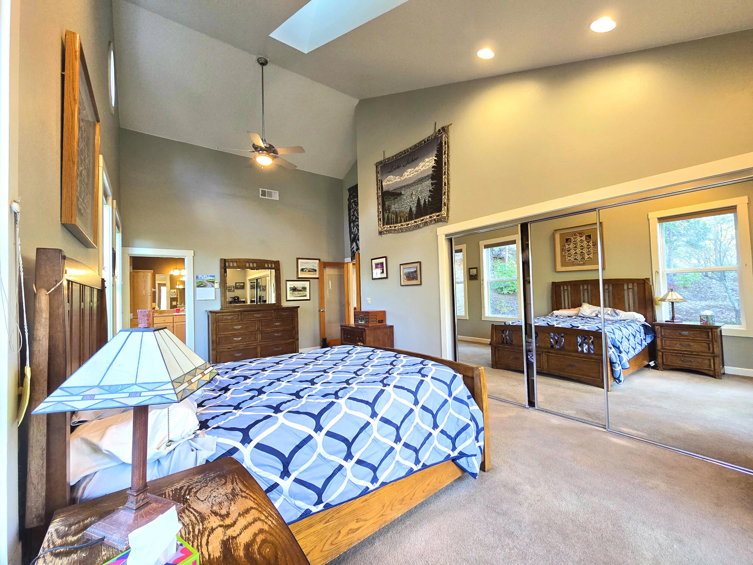 1682 Brown Road Jacksonville, OR 97530 - Photo 10 of 51 East facing Master w_ natural light