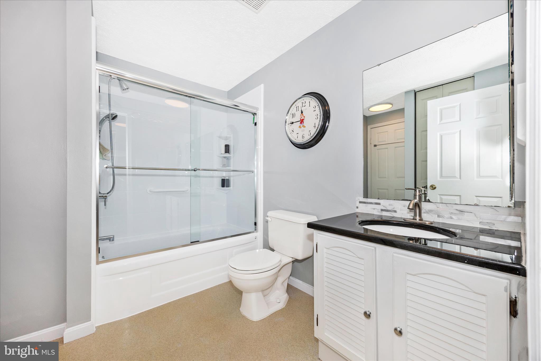 6611 Haydown Court Frederick, MD 21703 - Photo 17 of 33 Primary Bathroom