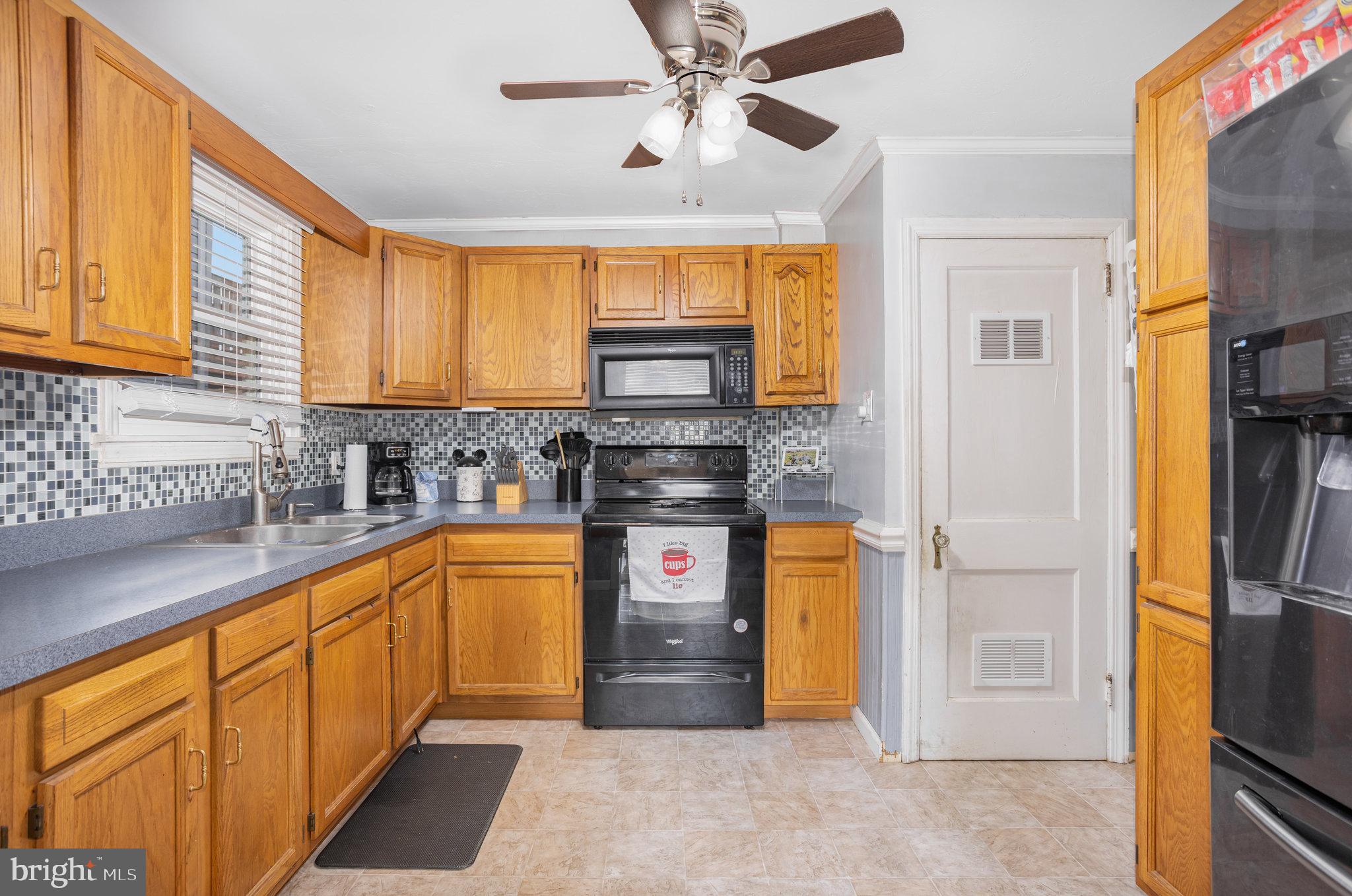 1635 Stanton Street York, PA 17404 - Photo 8 of 27