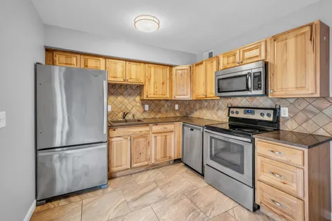 $299,900 | 214 Old Hickory Boulevard, Unit 170, Nashville, TN 37221