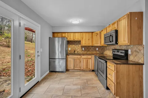 $299,900 | 214 Old Hickory Boulevard, Unit 170, Nashville, TN 37221