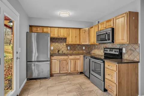 $299,900 | 214 Old Hickory Boulevard, Unit 170, Nashville, TN 37221