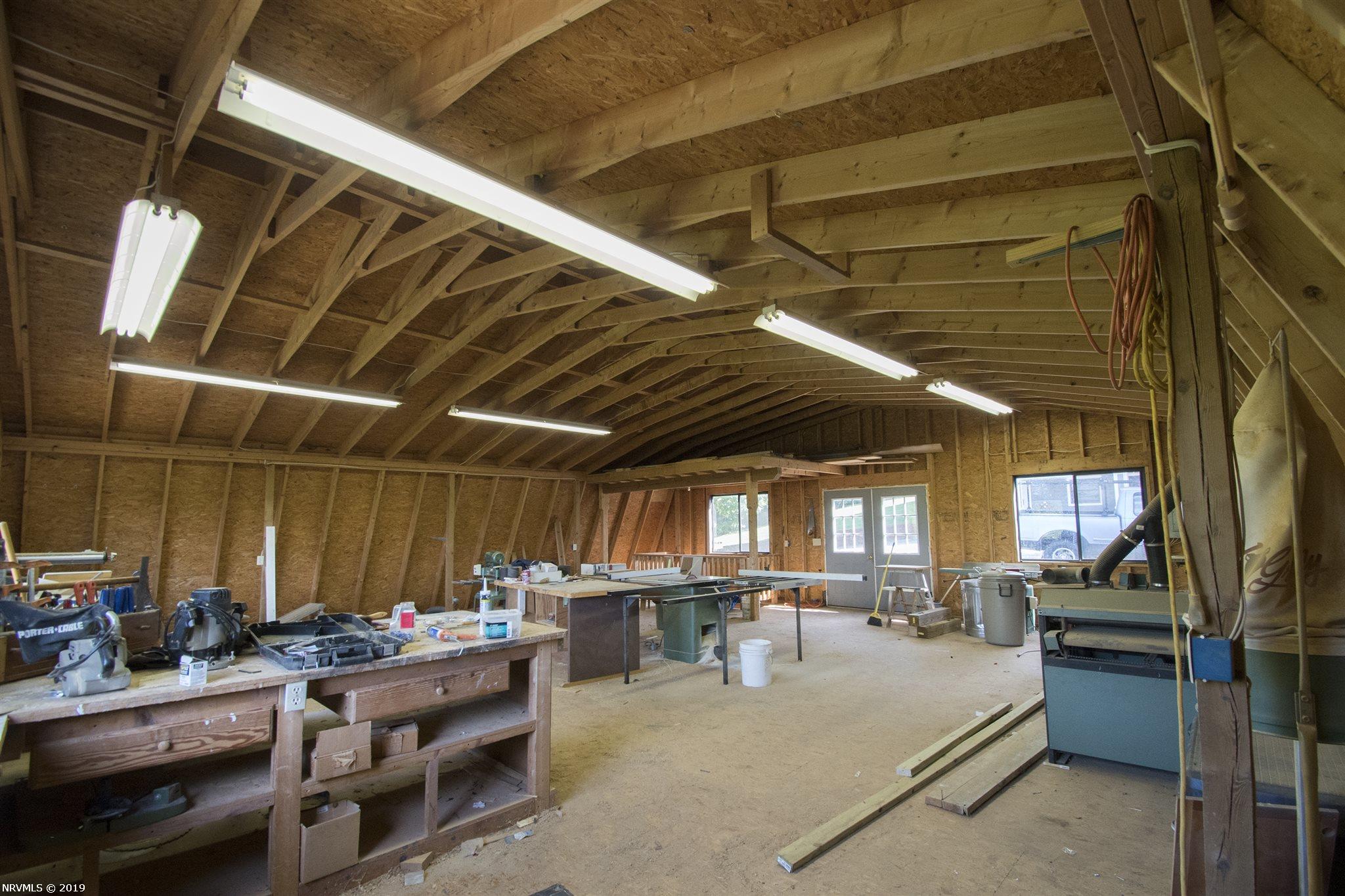 232 Fawn Lane Riner, VA 24149 - Photo 36 of 42 Gallery Image 36