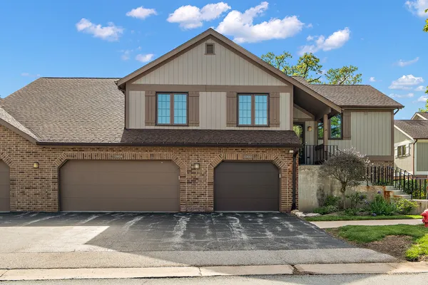 $349,900 | 13434 South Westview Drive, Unit VILLA4, Palos Heights, IL 60463