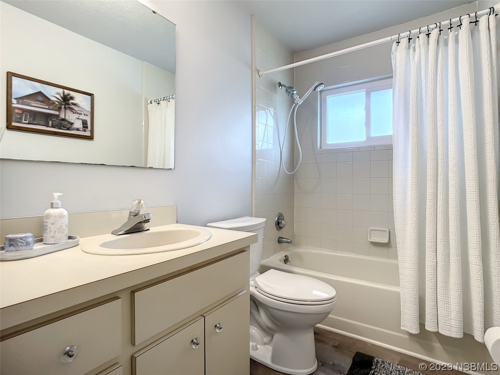 121 Poinciana Road Edgewater, FL 32141 - Photo 34 of 48 Gallery Image 34
