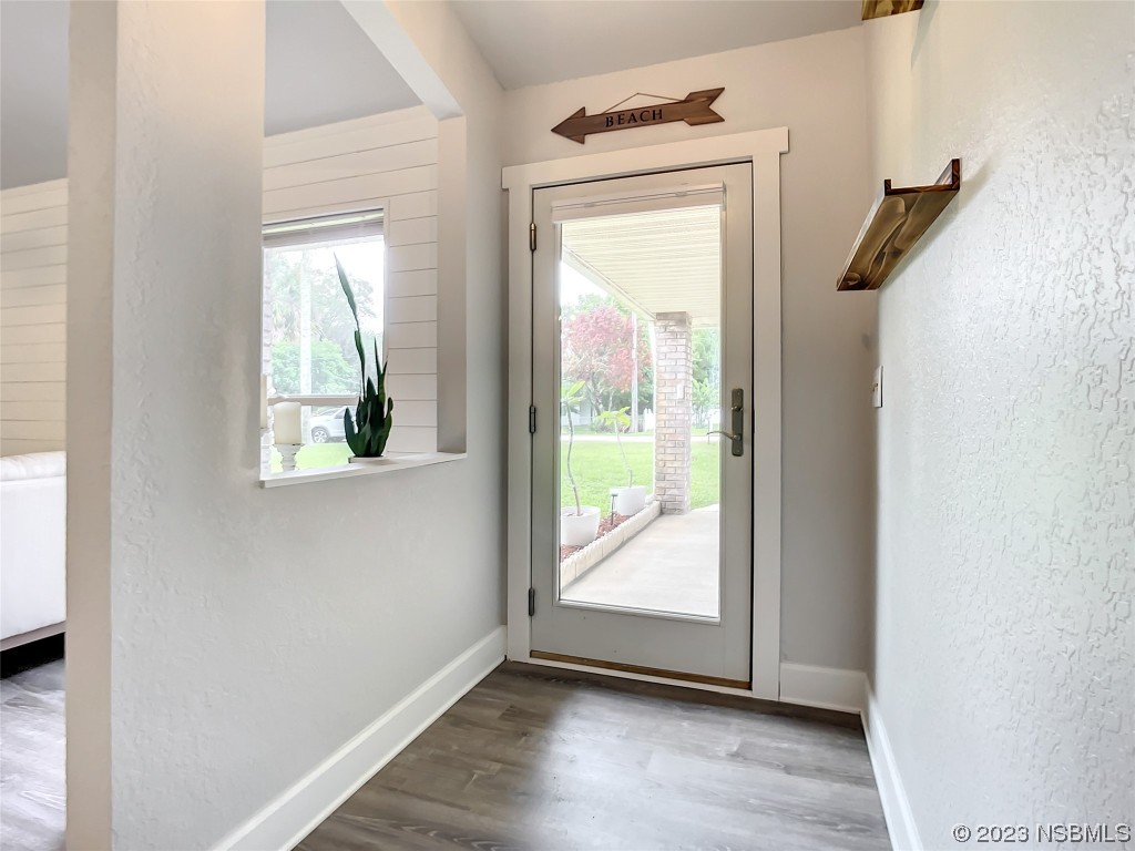 121 Poinciana Road Edgewater, FL 32141 - Photo 4 of 48 Gallery Image 4