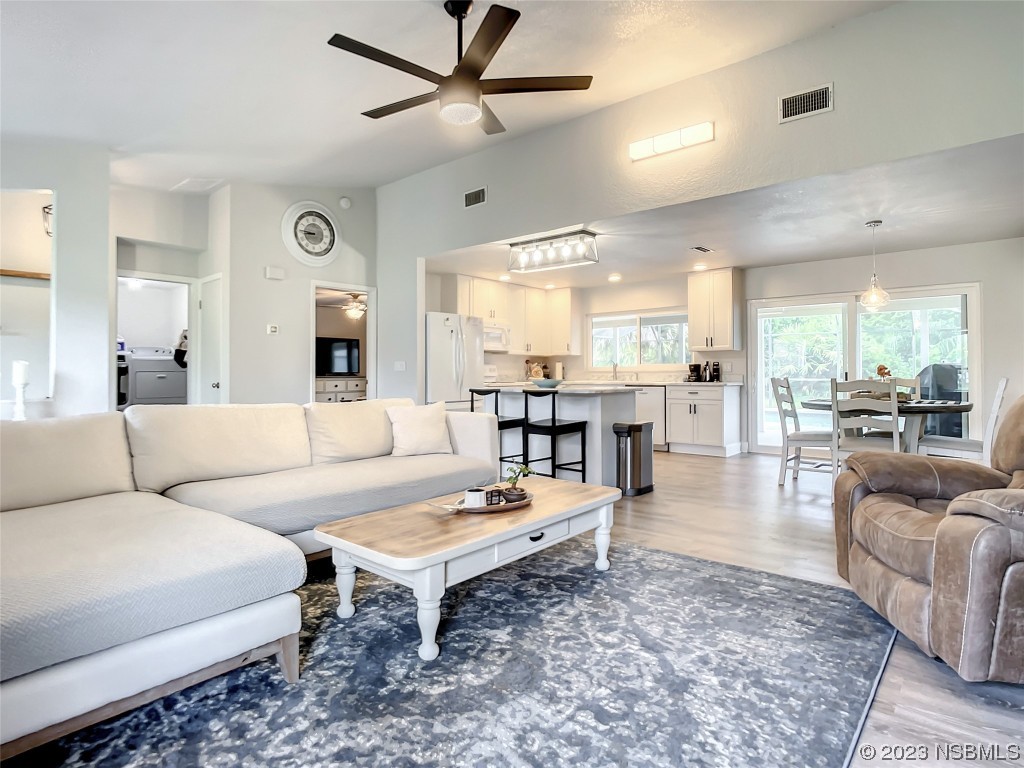 121 Poinciana Road Edgewater, FL 32141 - Photo 5 of 48 Gallery Image 5