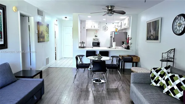 $250,000 | 9611 Southwest 77th Avenue, Unit 305A, Miami, FL 33156