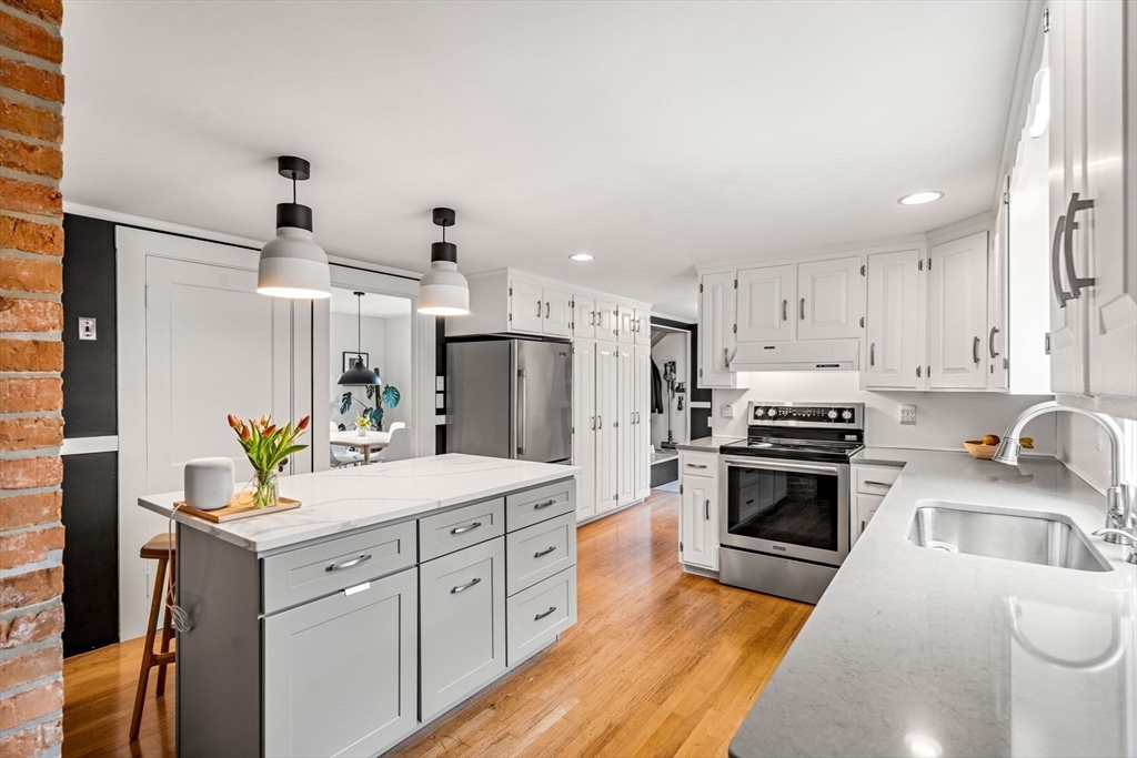 13 Bertram Street Beverly, MA 01915 - Photo 15 of 42