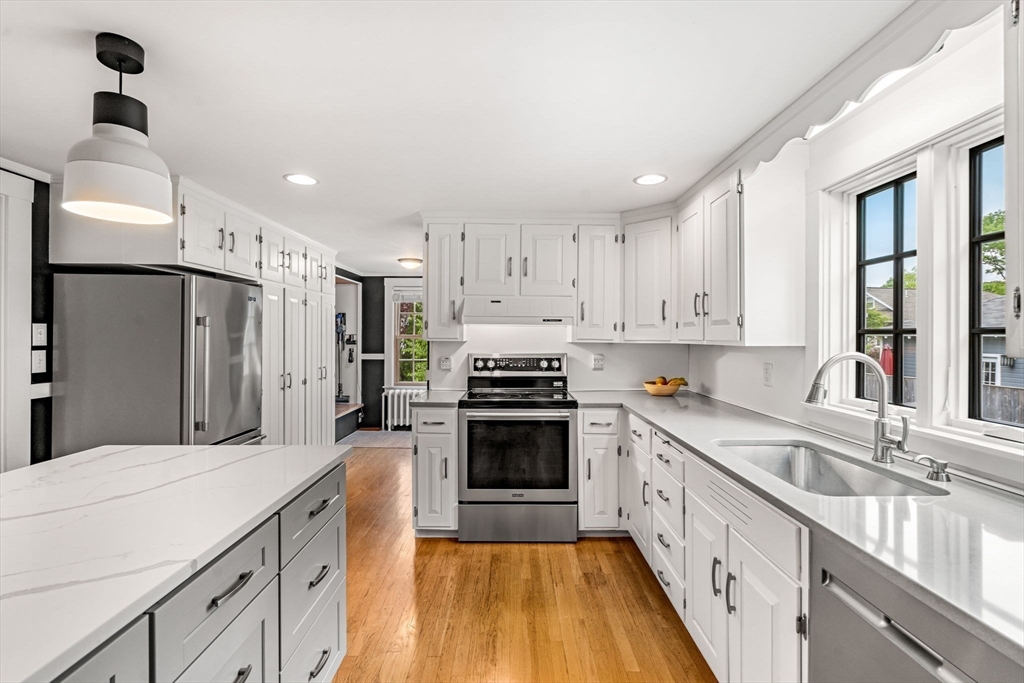 13 Bertram Street Beverly, MA 01915 - Photo 16 of 42