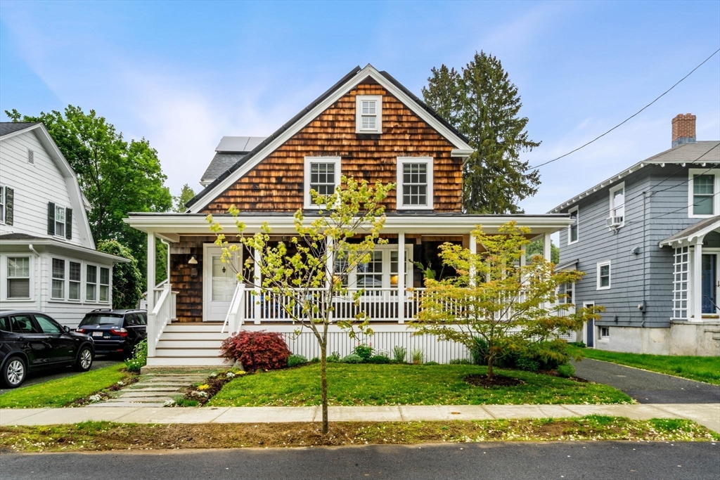 13 Bertram Street Beverly, MA 01915 - Photo 2 of 42