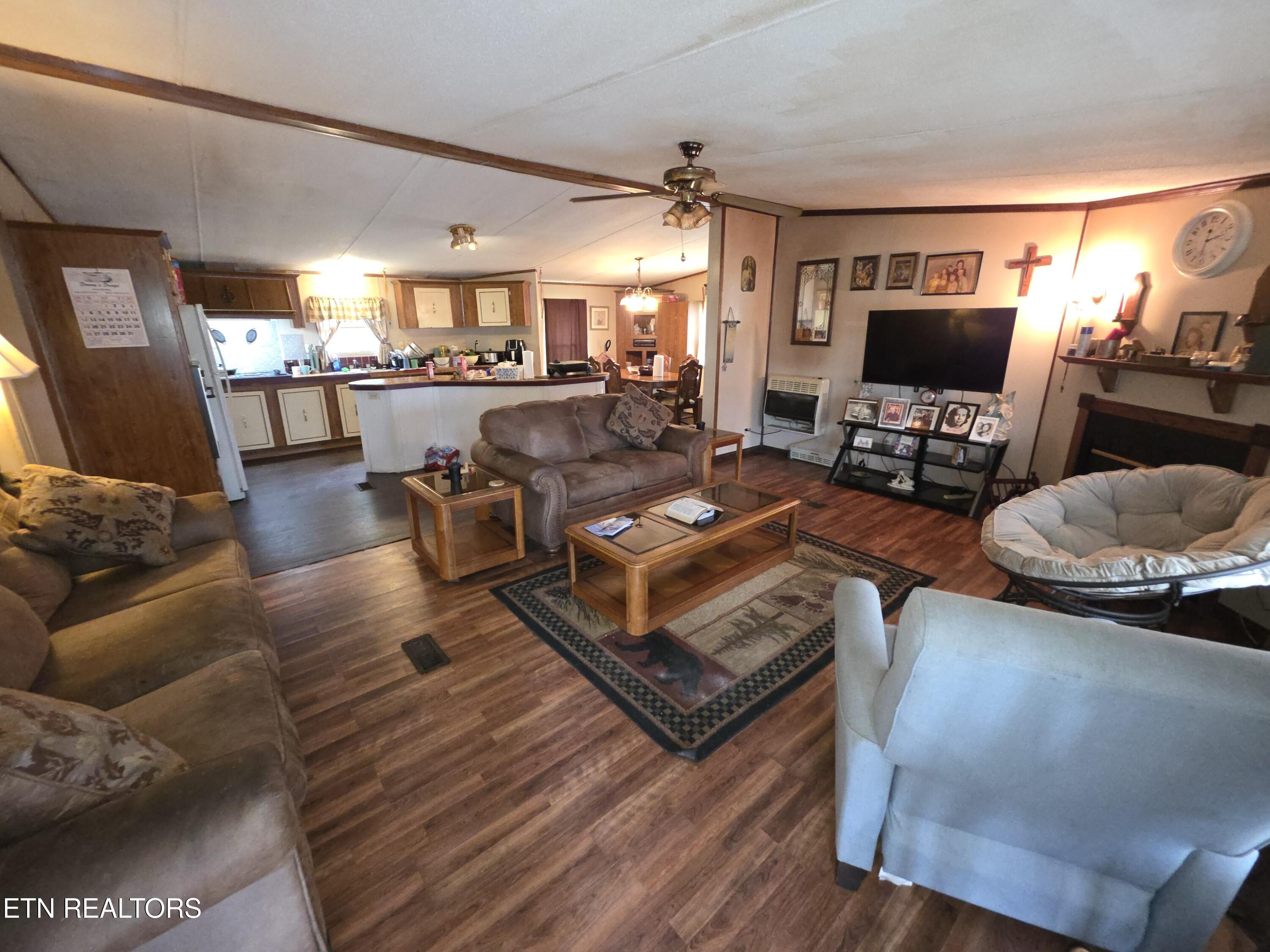 1195 Buffalo Road Oneida, TN 37841 - Photo 9 of 15 20260720_142727