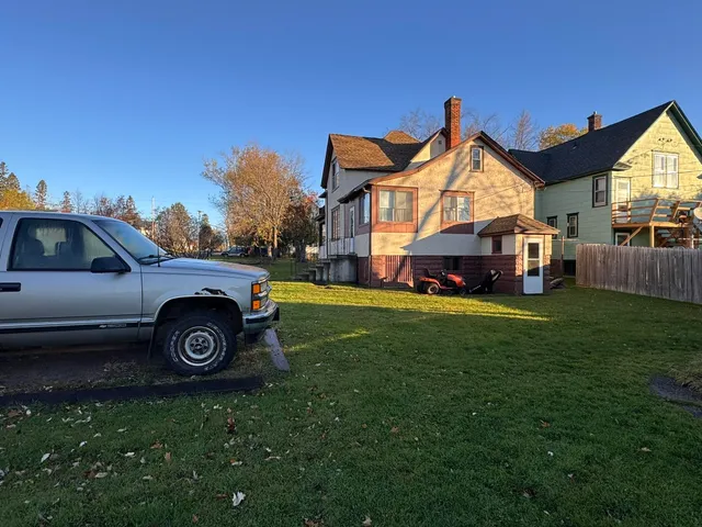 $209,900 | 830 8th Avenue, Two Harbors, MN 55616