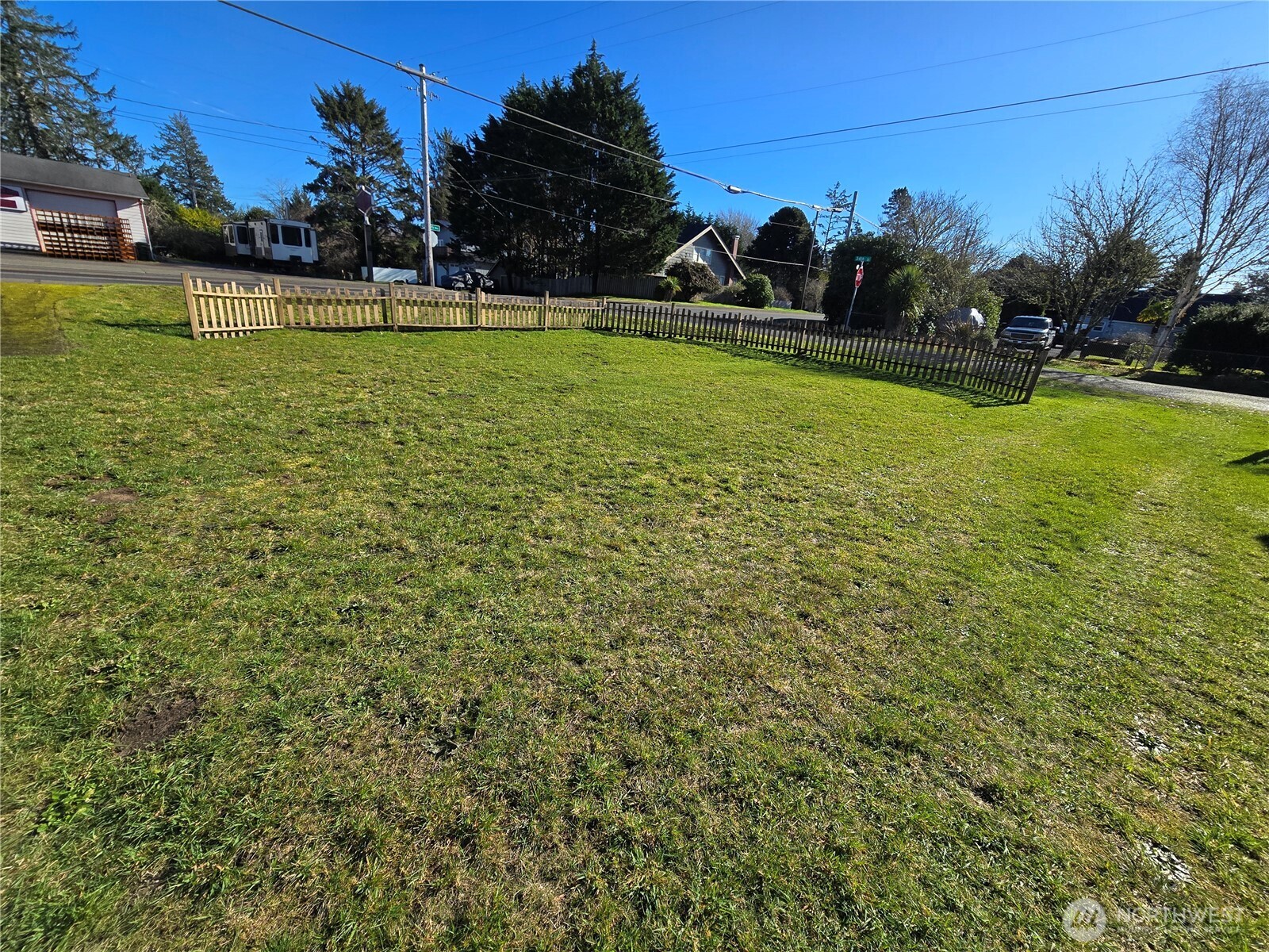 3403 Pacific Way Seaview, WA 98644 - Photo 2 of 19
