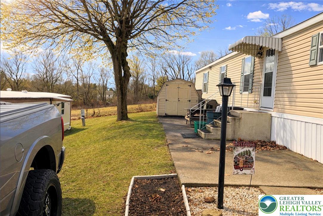 6318 Lamar Court Slatington, PA 18080 - Photo 2 of 18