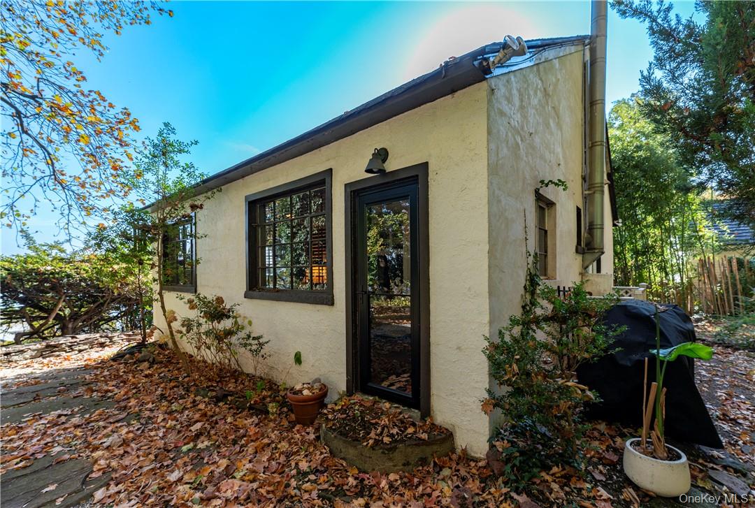 89 River Road Nyack, NY 10960 - Photo 8 of 36