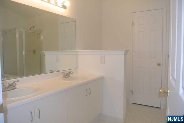 490 Green Mountain Road Mahwah, NJ 07430 - Photo 9 of 20 Gallery Image 9