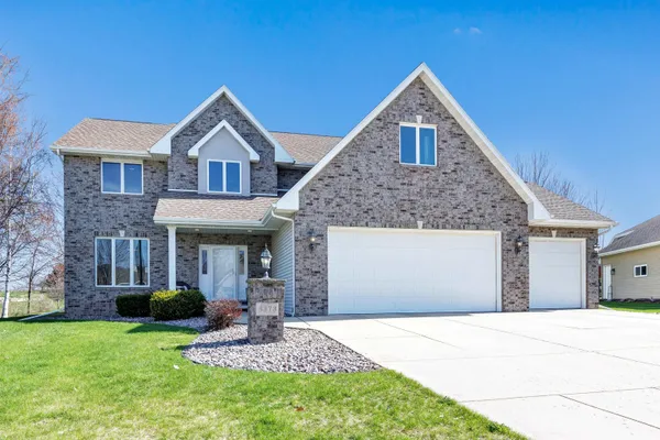 $649,900 | 3373 Langdon Street, Green Bay, WI 54311