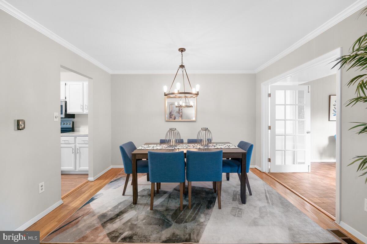903 Leverton Road Rockville, MD 20852 - Photo 16 of 56 Dining Room