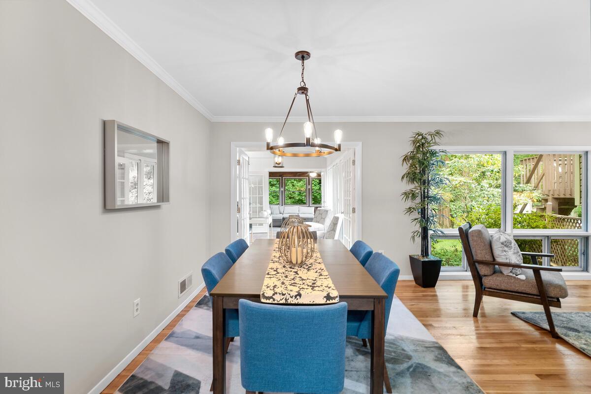 903 Leverton Road Rockville, MD 20852 - Photo 17 of 56 Dining Room