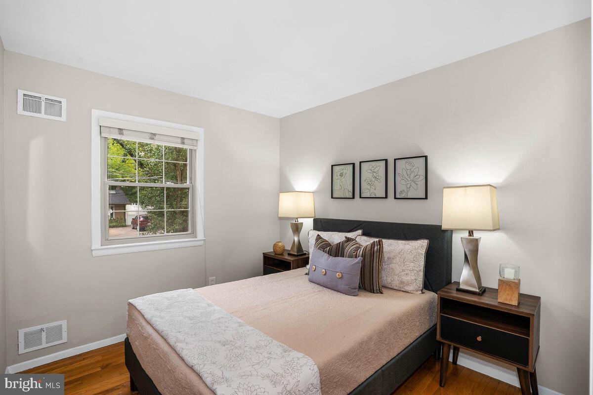 903 Leverton Road Rockville, MD 20852 - Photo 30 of 56 Fourth Bedroom