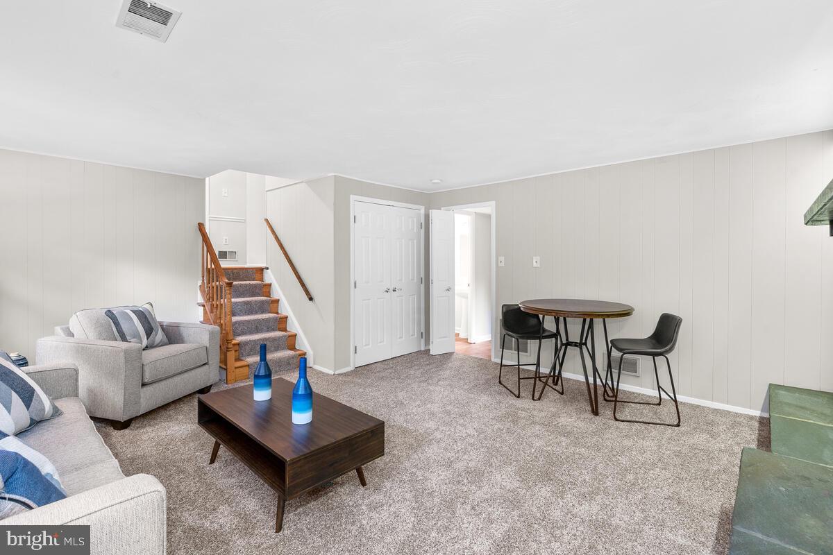 903 Leverton Road Rockville, MD 20852 - Photo 36 of 56 Familyroom