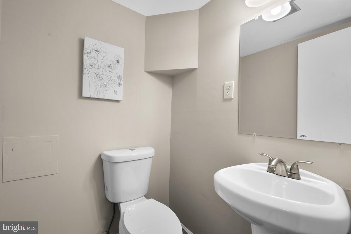 903 Leverton Road Rockville, MD 20852 - Photo 37 of 56 Half Bath on lower level