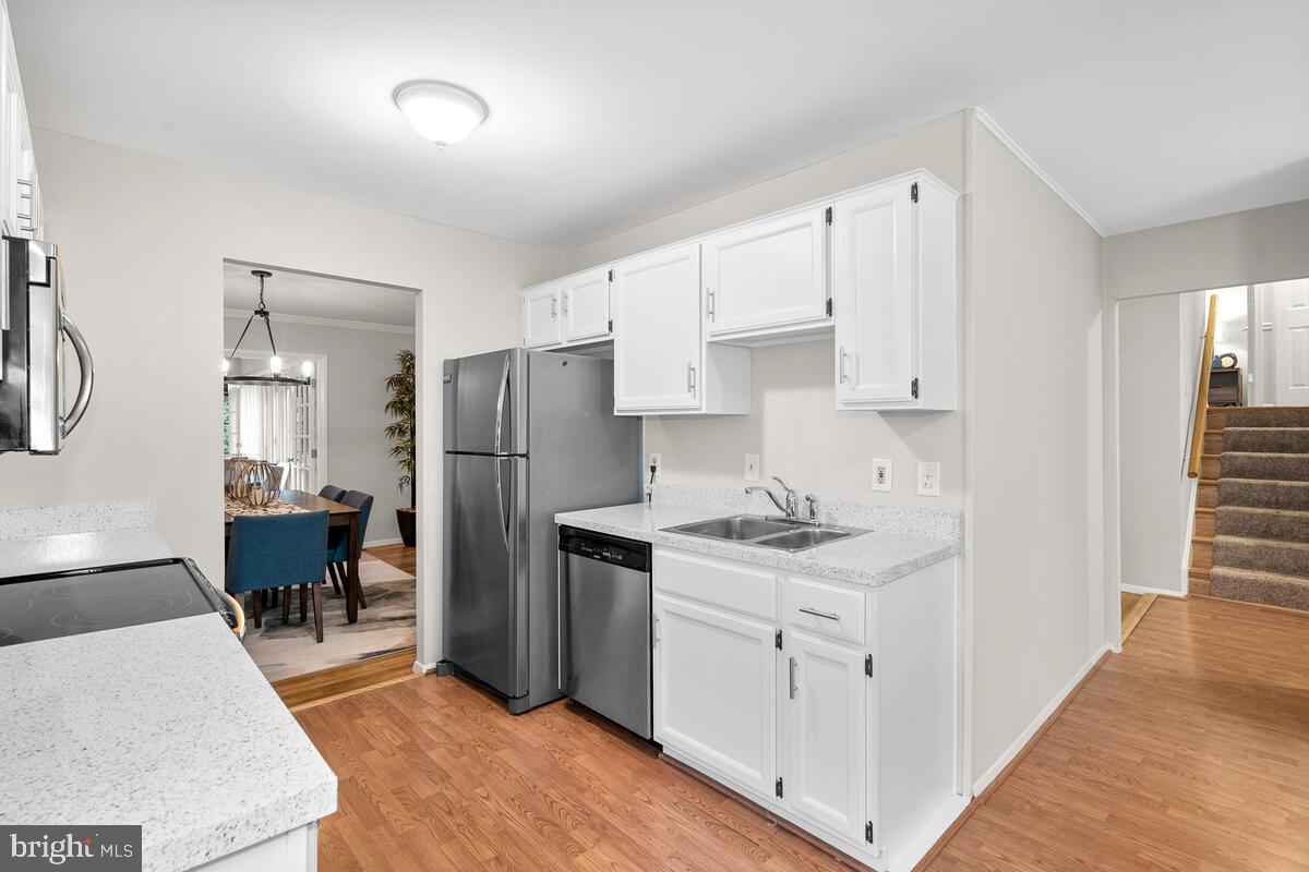 903 Leverton Road Rockville, MD 20852 - Photo 10 of 56 Kitchen with Stainless Appliances