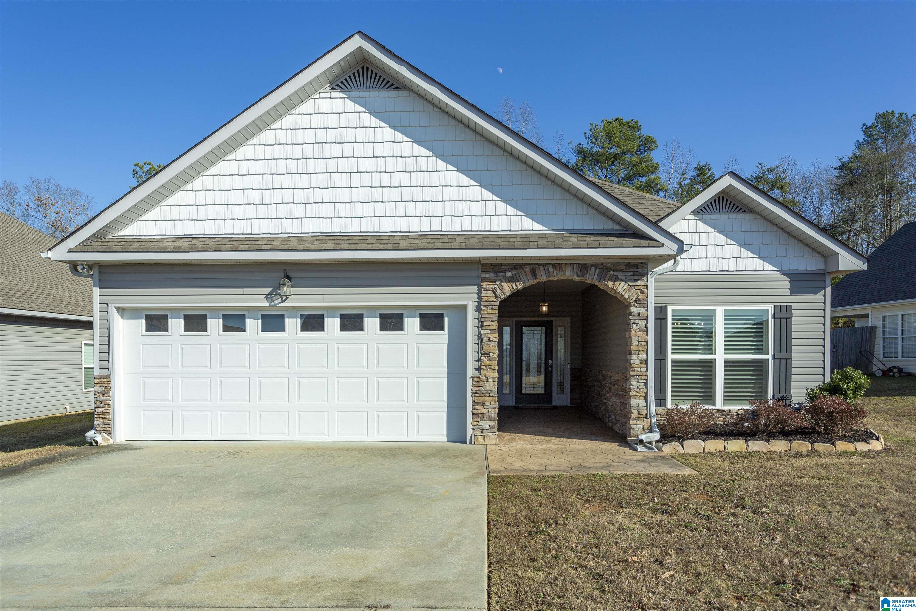 110 Sunset Lane Jemison, AL 35085 - Photo 1 of 45