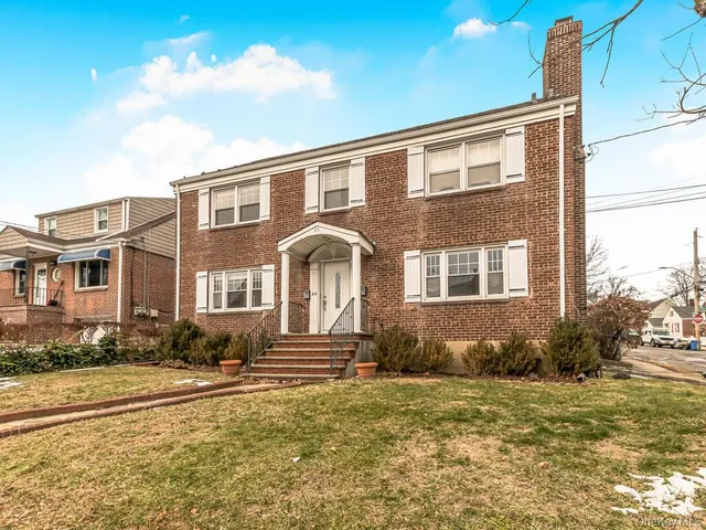 $3,000 | 45 Emerson Street, Yonkers, NY 10704