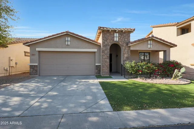 $334,900 | 2181 East 27th Avenue, Apache Junction, AZ 85119
