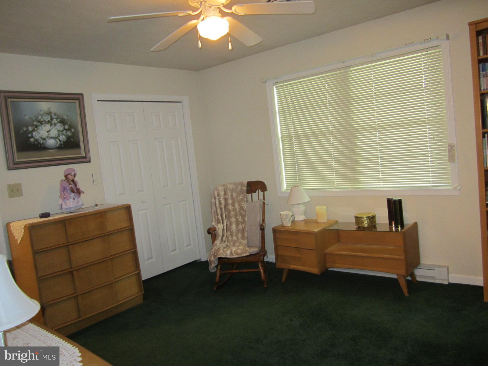 18033 Pin Oak Road Hagerstown, MD 21740 - Photo 12 of 17 Master bedroom