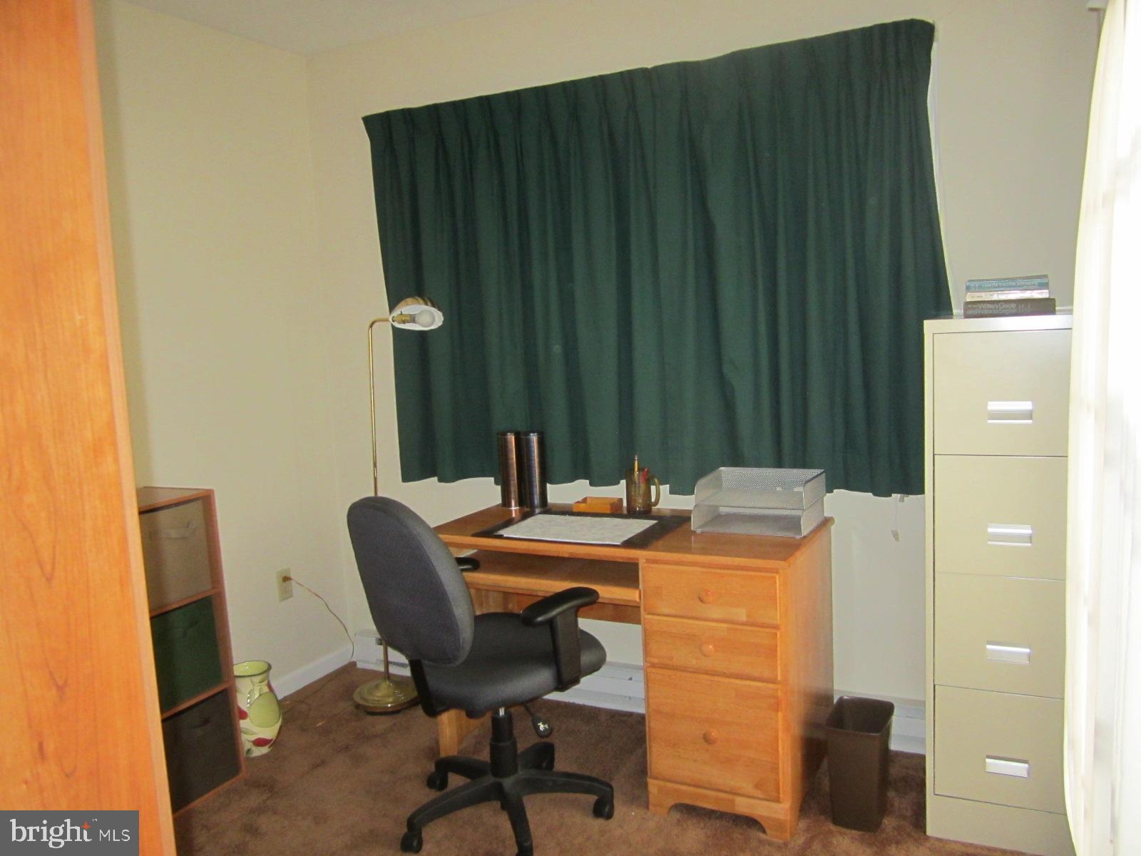 18033 Pin Oak Road Hagerstown, MD 21740 - Photo 14 of 17 Back of the 2nd bedroom
