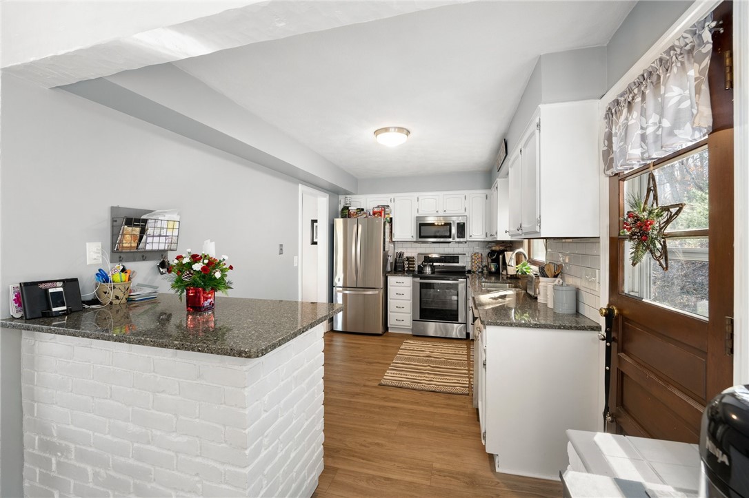 79 Torrey Road Cumberland, RI 02864 - Photo 16 of 48