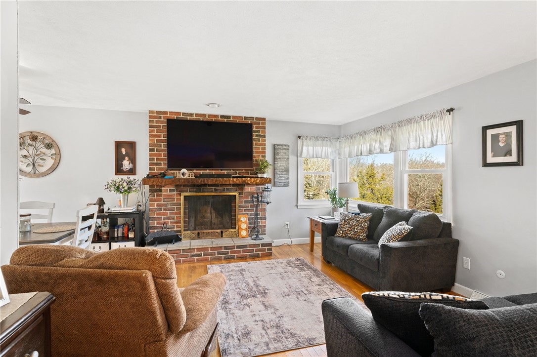 79 Torrey Road Cumberland, RI 02864 - Photo 7 of 48
