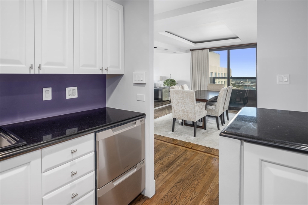 65 East India Row, Unit PHC Boston, MA 02110 - Photo 11 of 30