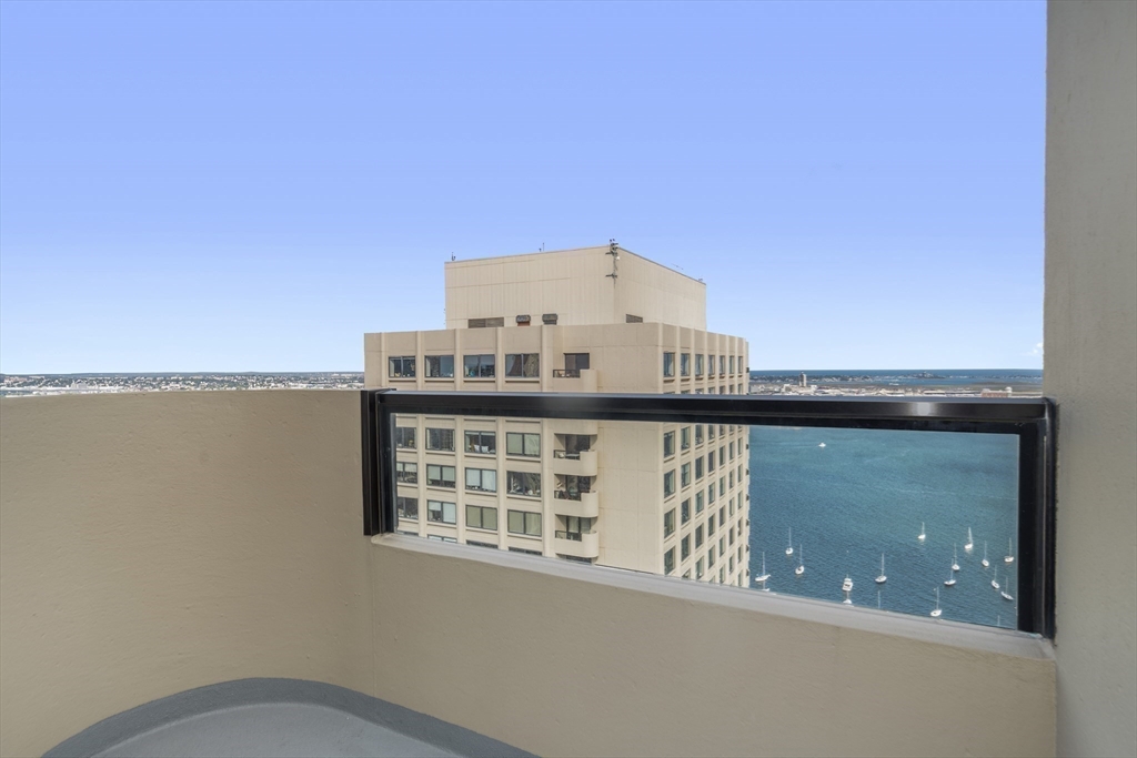 65 East India Row, Unit PHC Boston, MA 02110 - Photo 15 of 30