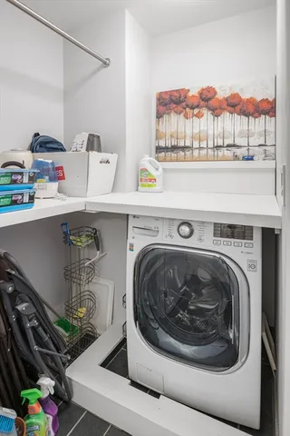 $1,095,000 | 65 East India Row, Unit PHC, Boston, MA 02110