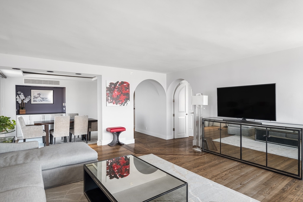 65 East India Row, Unit PHC Boston, MA 02110 - Photo 5 of 30