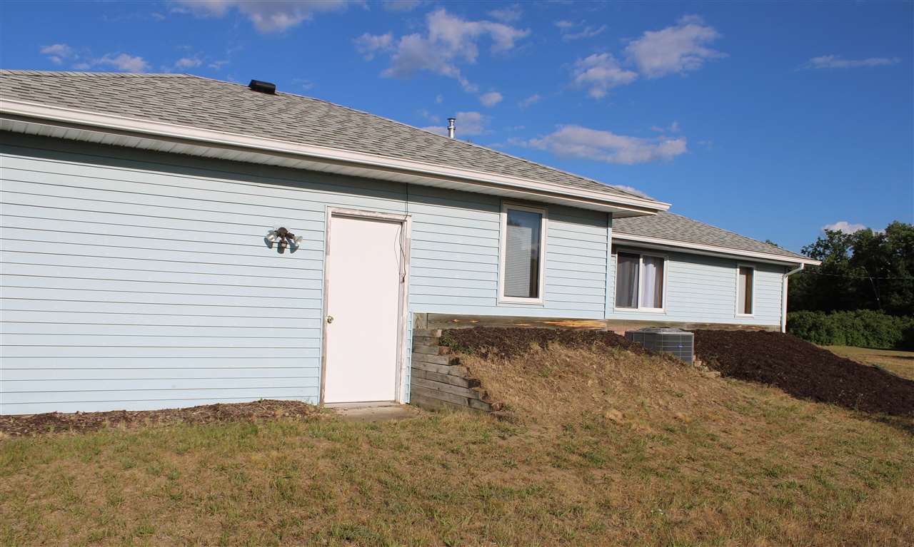 698 South Wise Road Mount Pleasant, MI 48858 - Photo 3 of 28 1877212-2.JPG