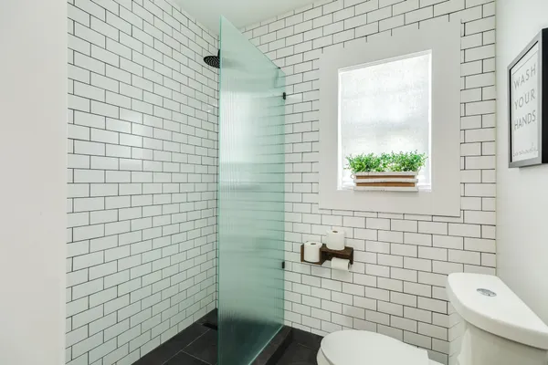 $2,000 | 4417 Avenue R, Galveston, TX 77550