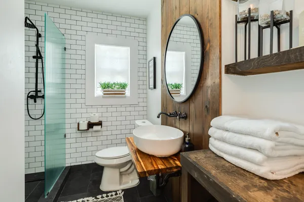 $2,000 | 4417 Avenue R, Galveston, TX 77550