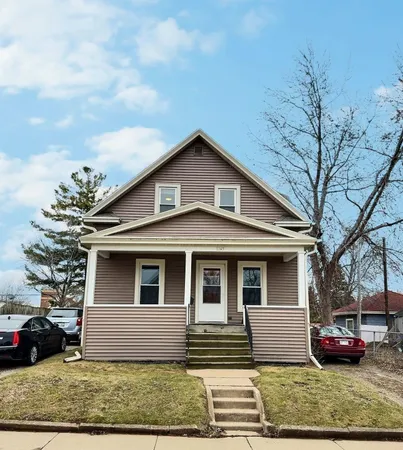 $189,000 | 1143 Van Buren Avenue, Oshkosh, WI 54902