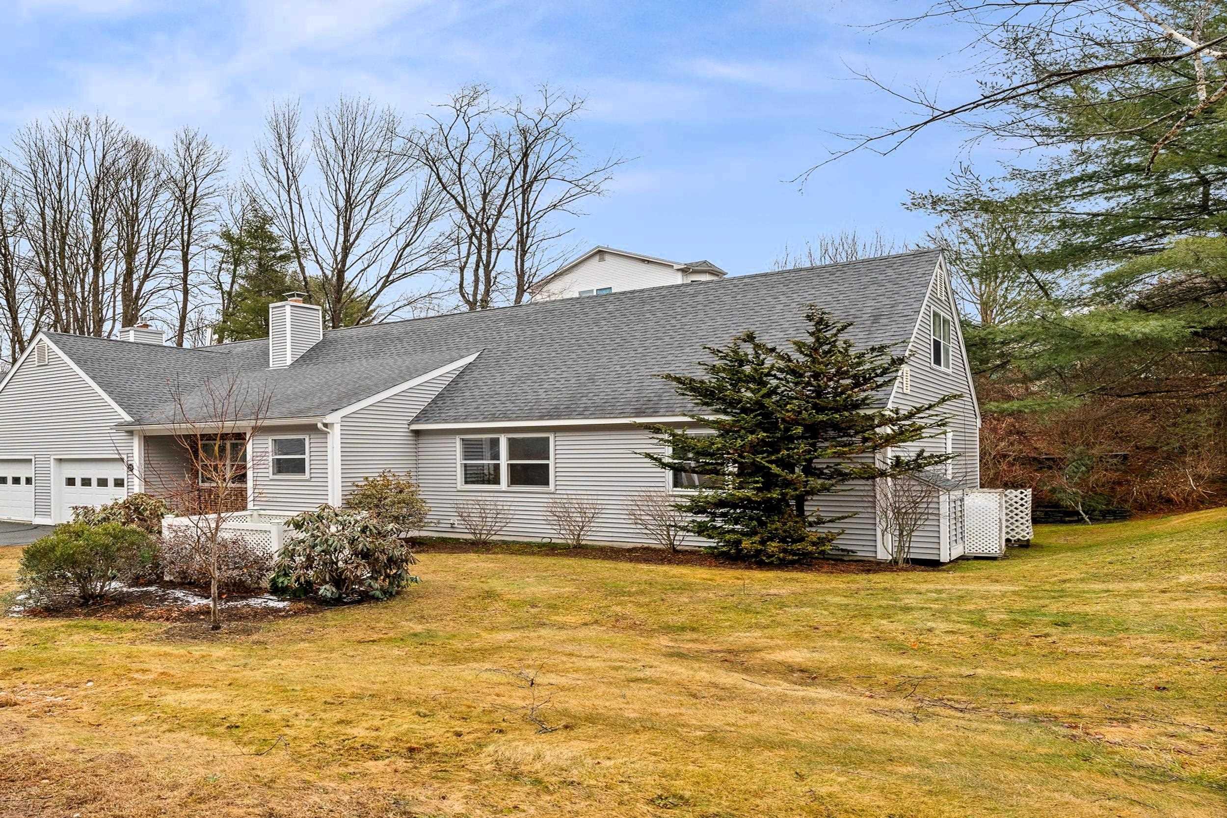 25 Pinewood Village Road, Unit 25 Lebanon, NH 03784 - Photo 1 of 22