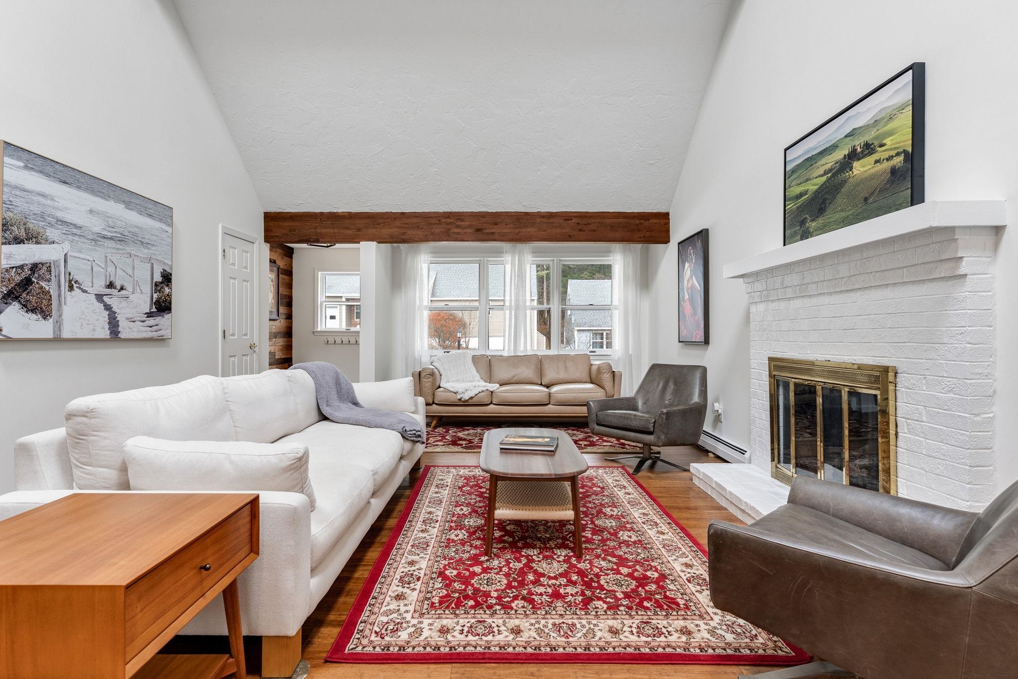 25 Pinewood Village Road, Unit 25 Lebanon, NH 03784 - Photo 5 of 22