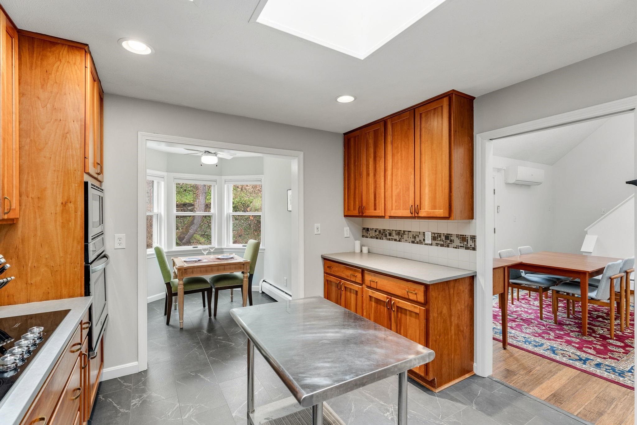 25 Pinewood Village Road, Unit 25 Lebanon, NH 03784 - Photo 10 of 22